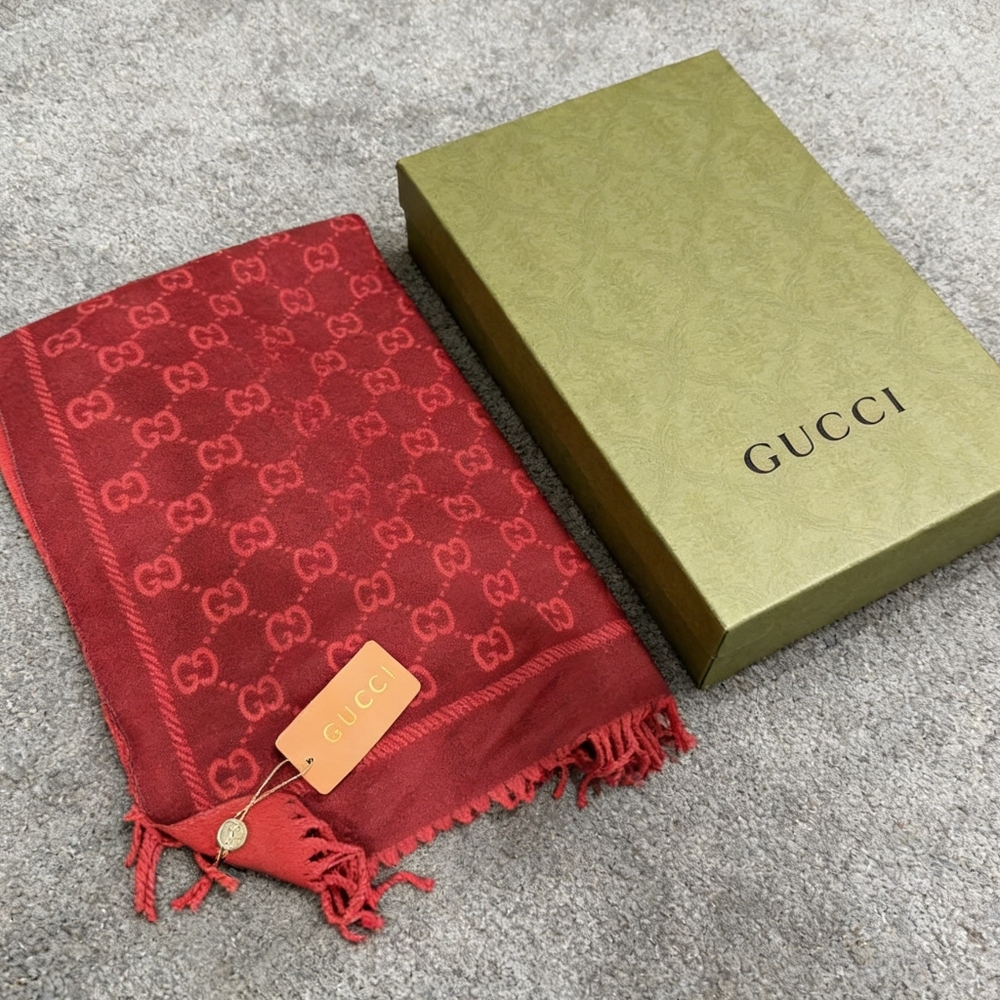 Gucci Red GG Jacquard Scarf